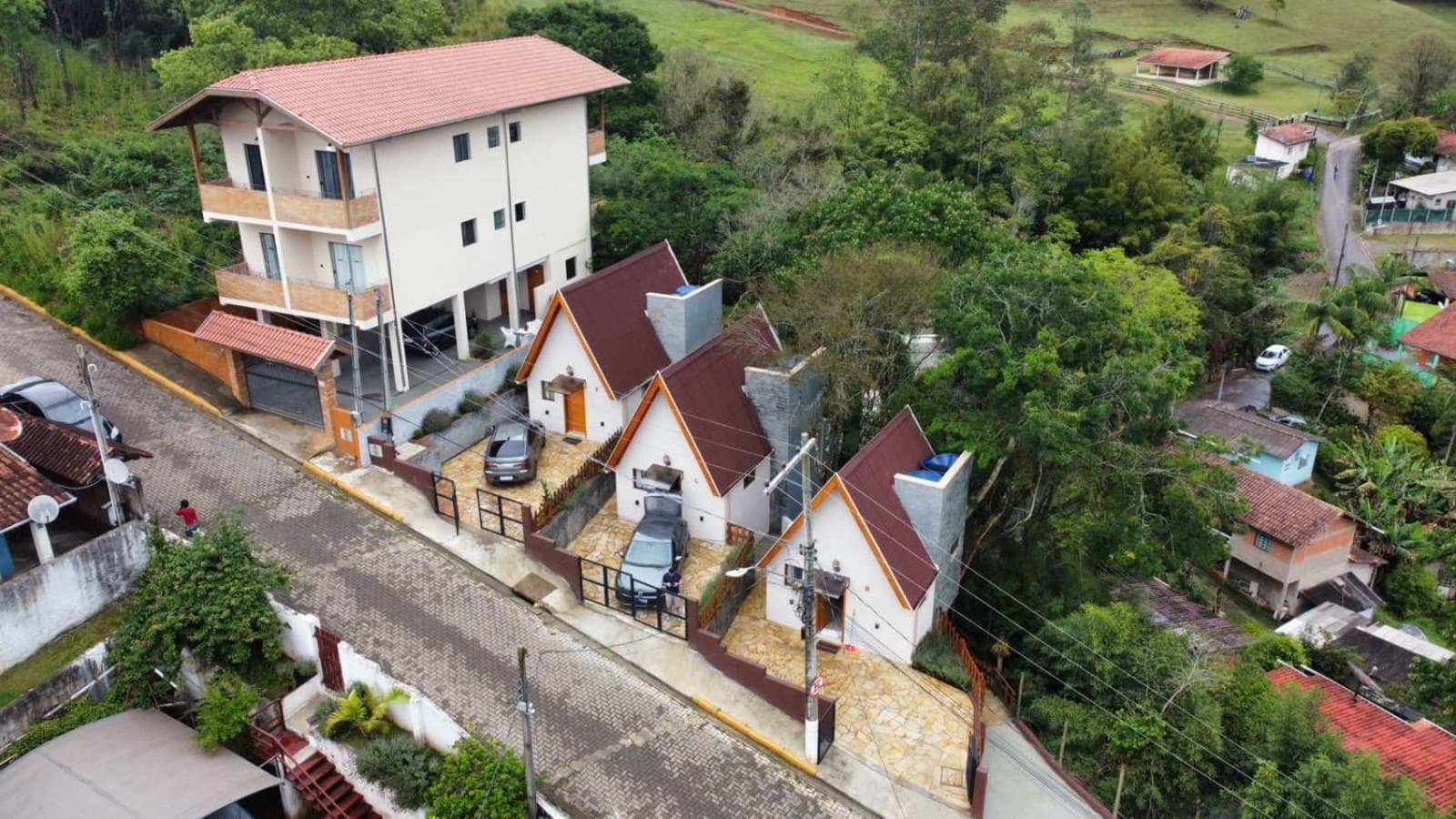 VILLA ITÁLIA CHALÉ