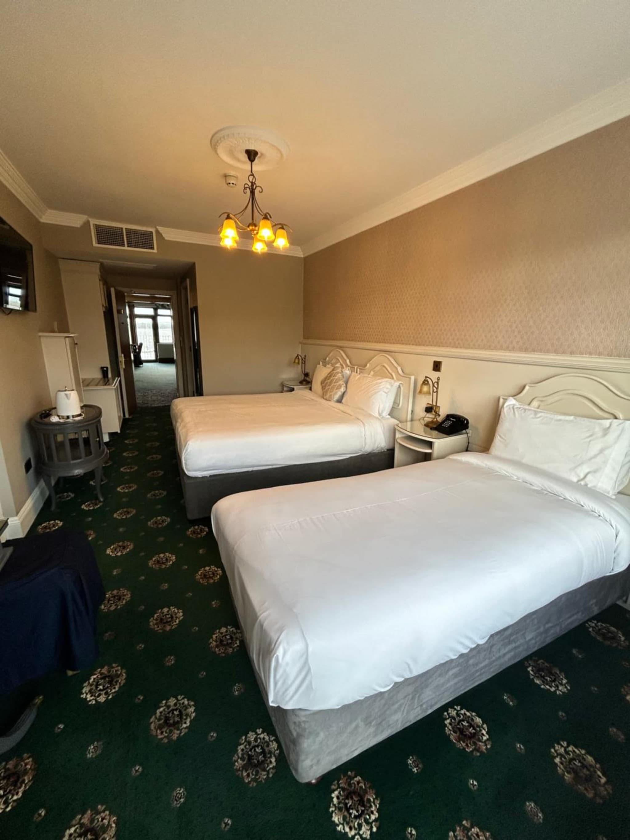 Lakeside Manor Hotel photo 9