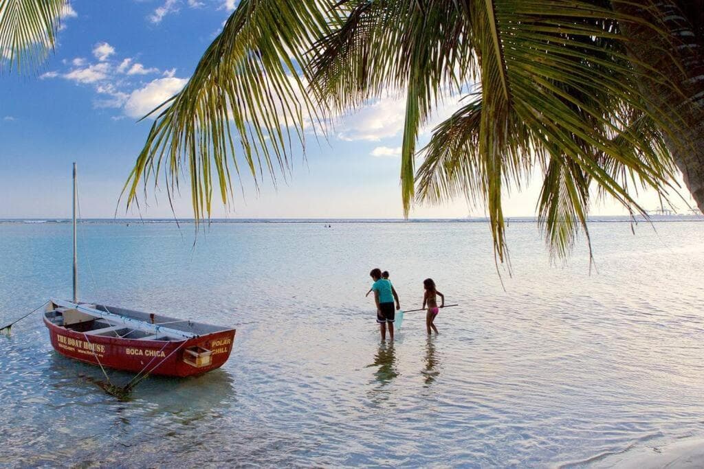 Sunny Boca Chica Apt with Sea View photo 8