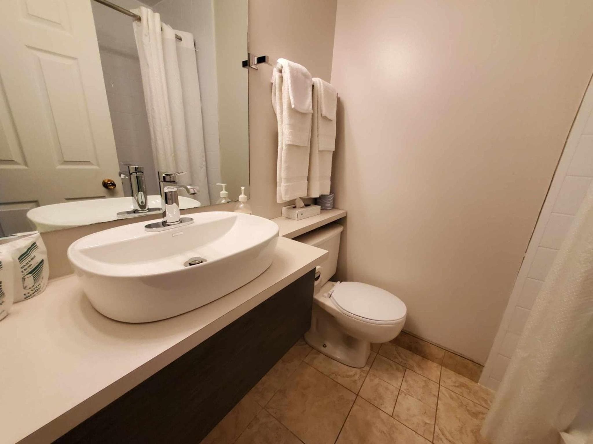 Hôtel le 625 photo 8