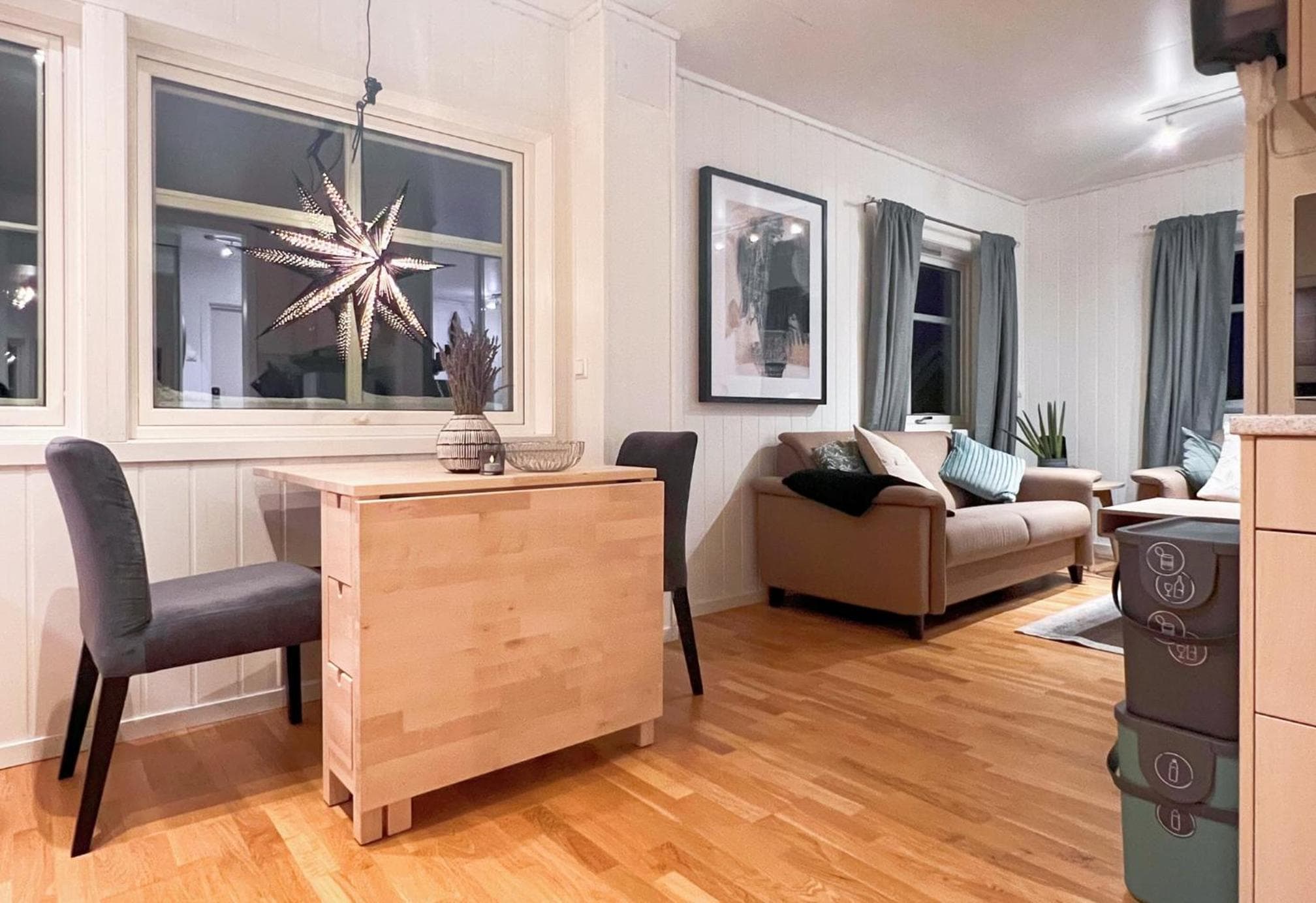 Koselig leilighet med fantastisk utsikt photo 3