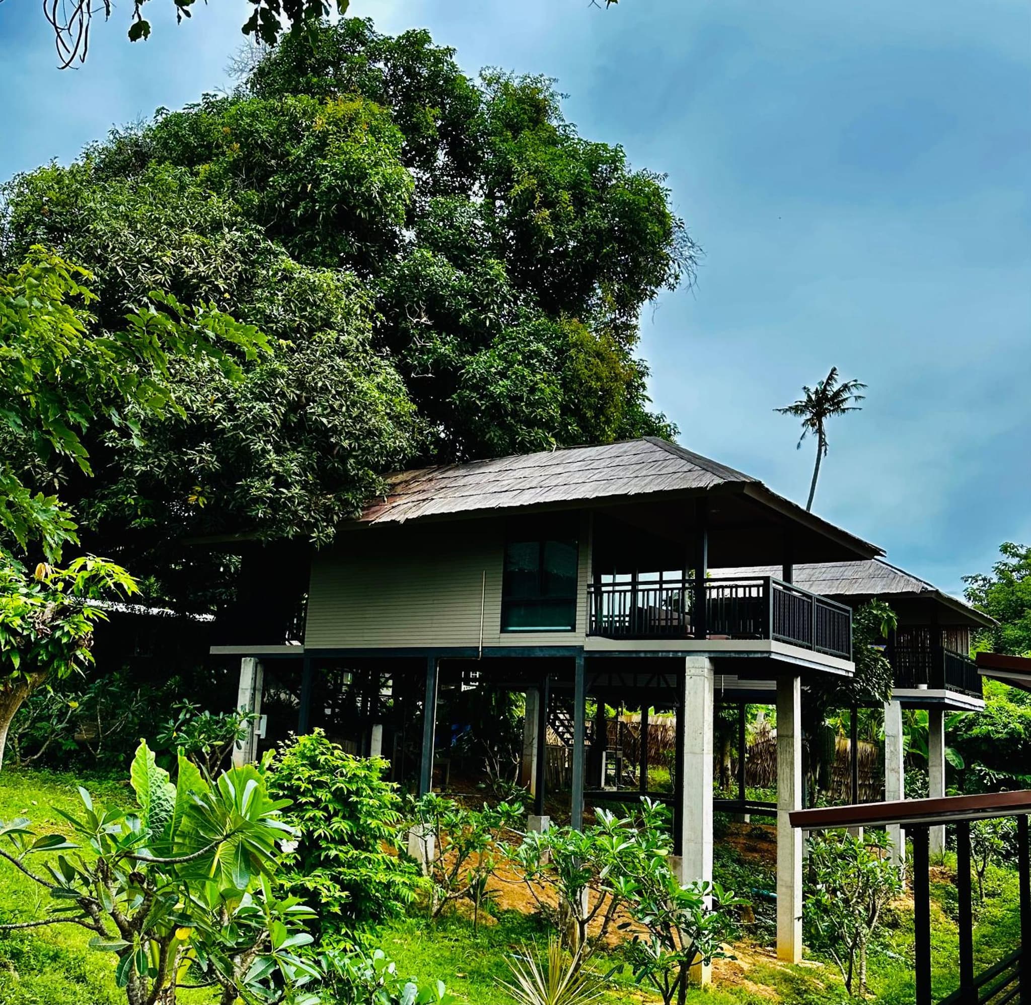 HIP Seaview Resort @ Phi Phi