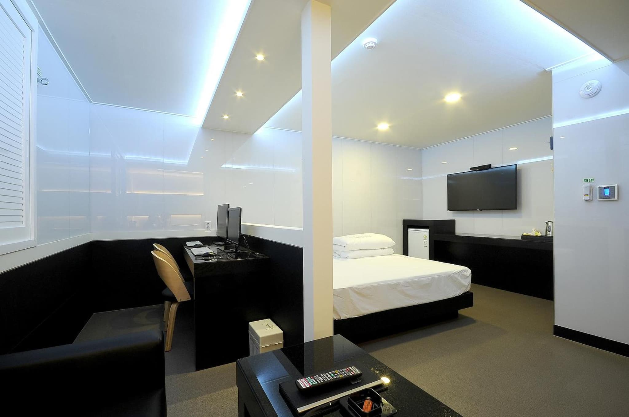 WA Hotel photo 2