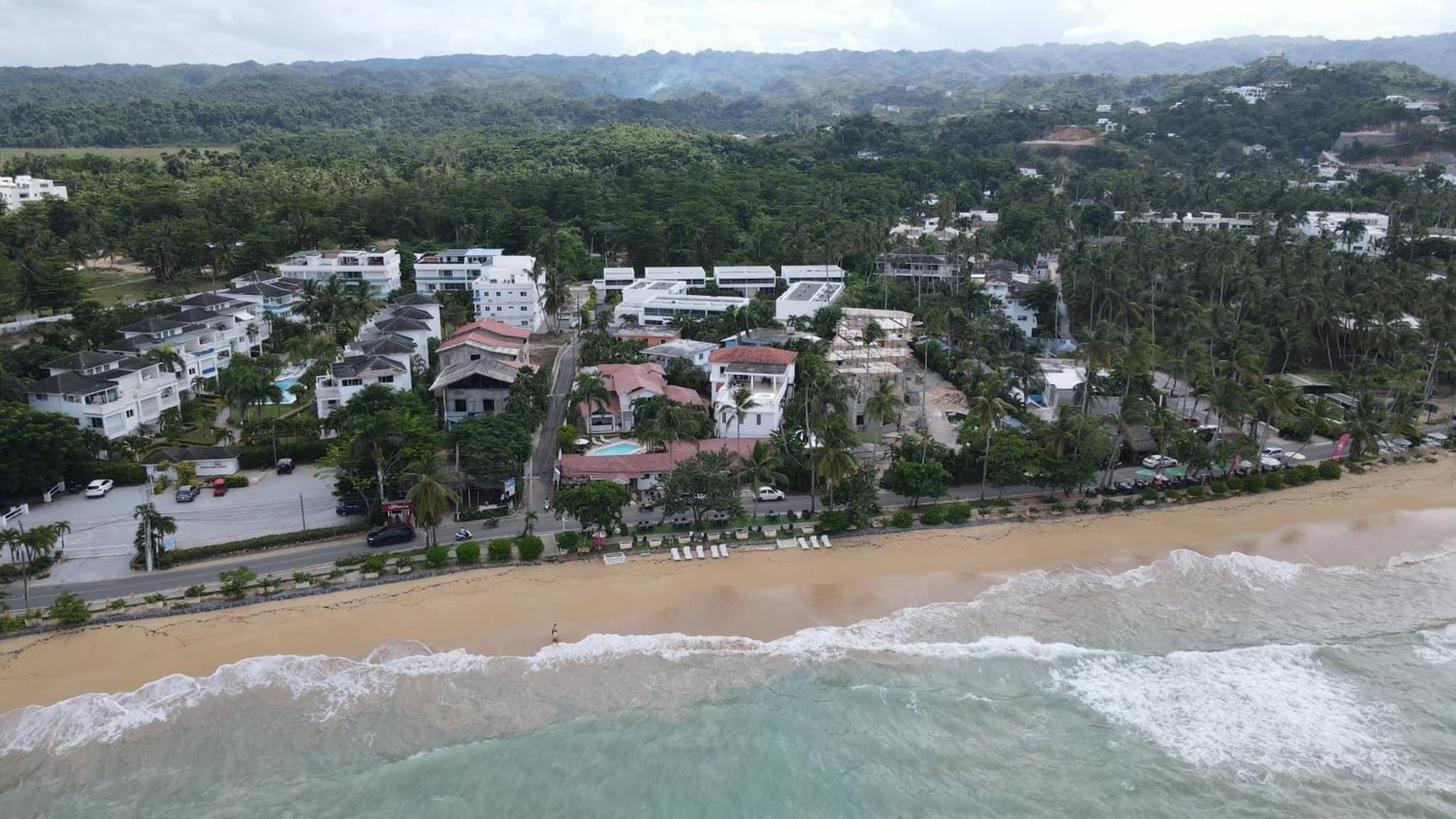 3 Bedroom Beach Villa - Generator - Washer