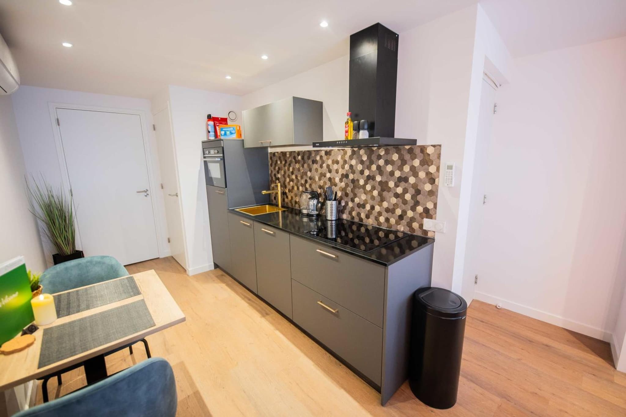 Luxurious 35m2 Designer Studio - R51A photo 3