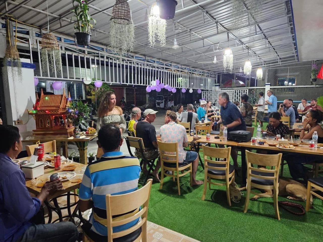 Rene's Pasta Bar & Guesthouse