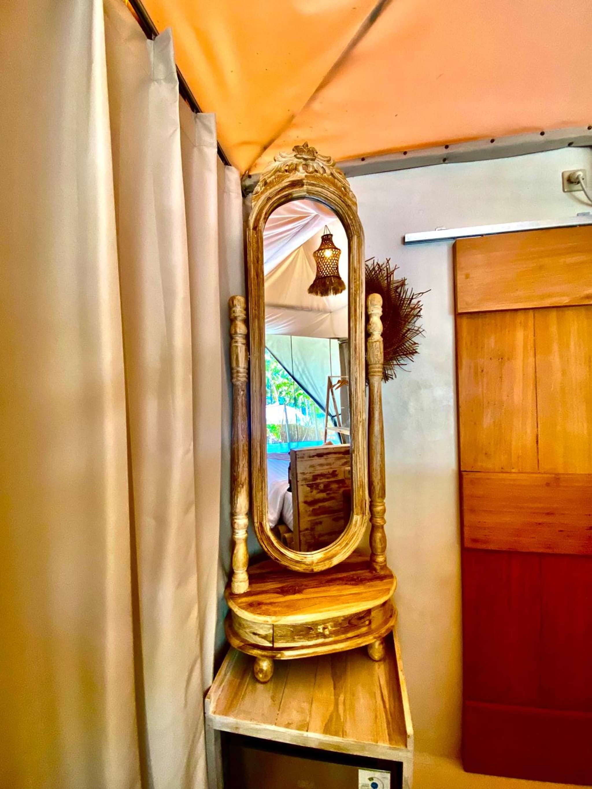 Exotic private glamping photo 8