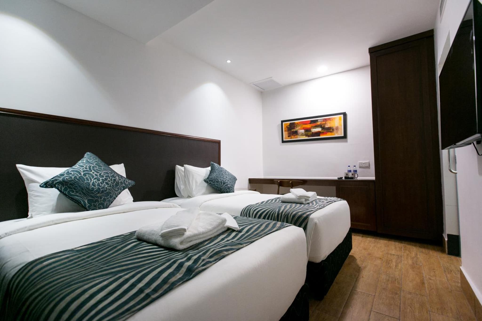 Belllo Hotel JB Central photo 5