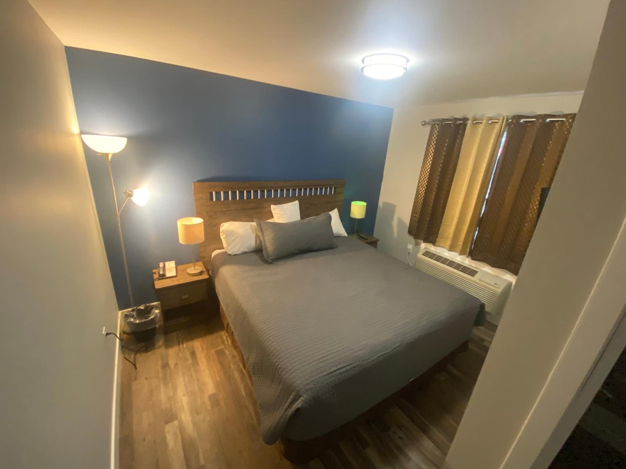 Alpha Inn photo 9