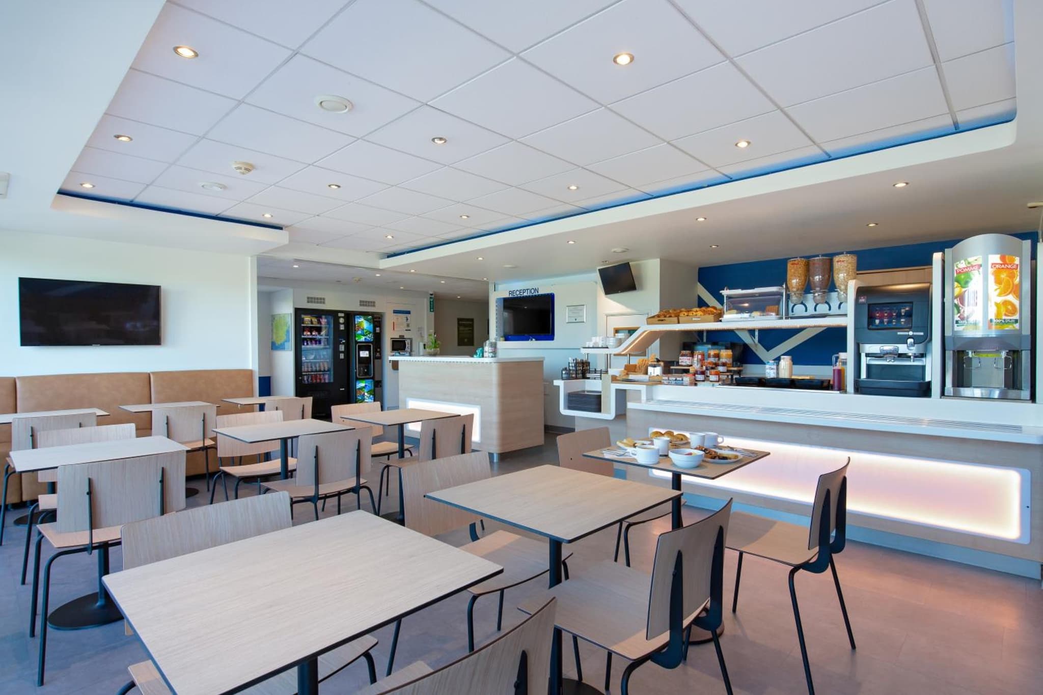 restaurant