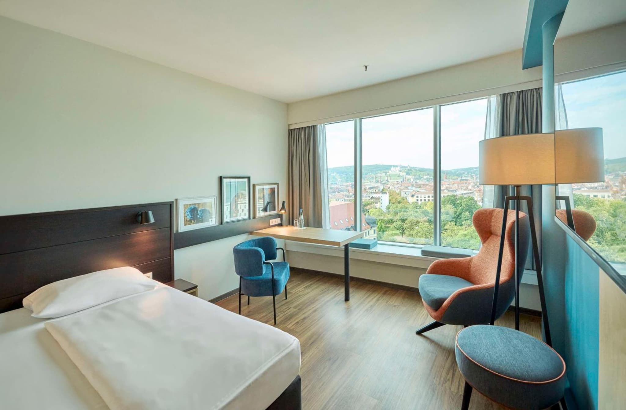 Premier Inn Würzburg photo 2