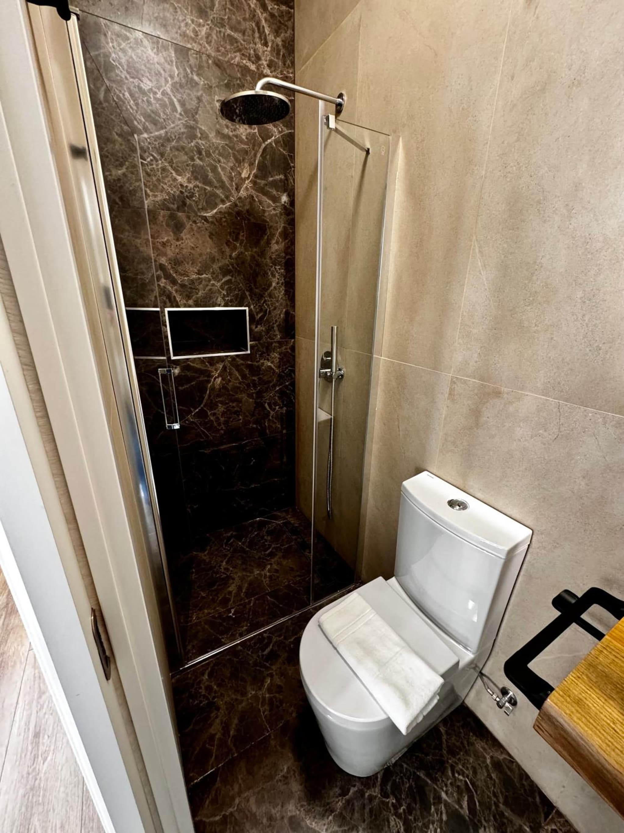 Relax and Explore Lisbon Suites and Rooms photo 5