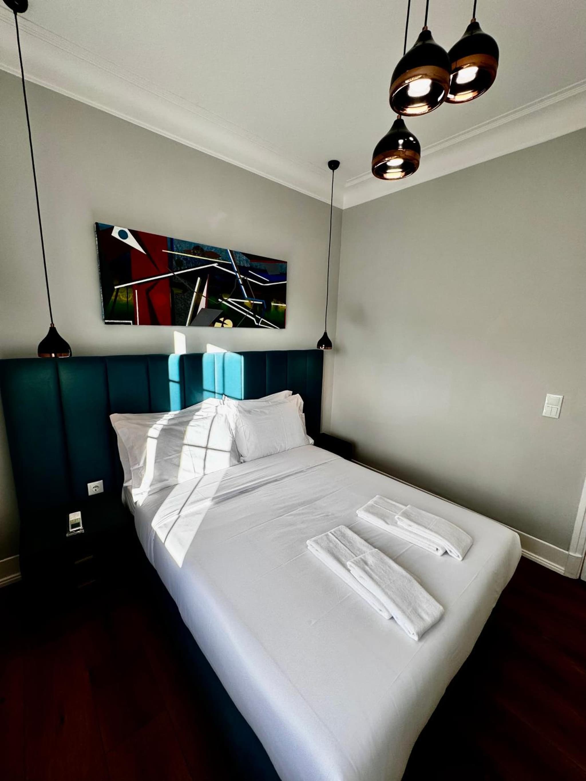 Relax and Explore Lisbon Suites and Rooms photo 6