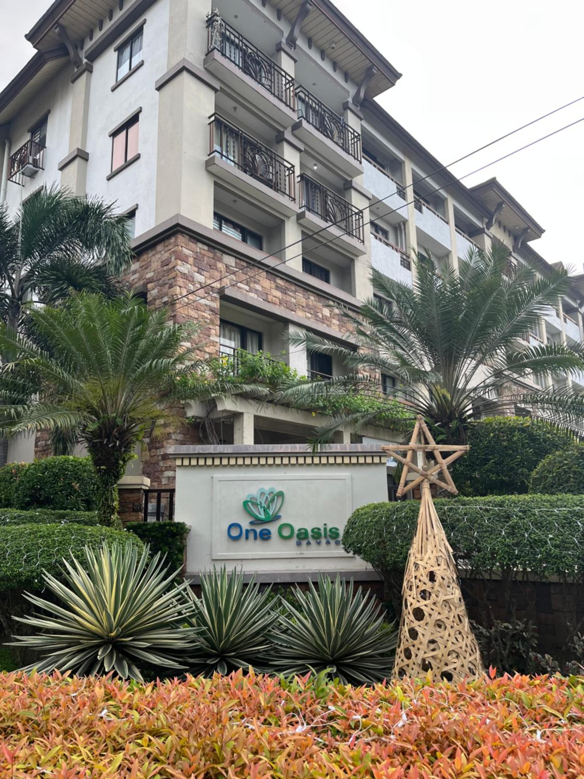 1 Bedroom unit with balcony and facing amenities and just beside SM Ecoland