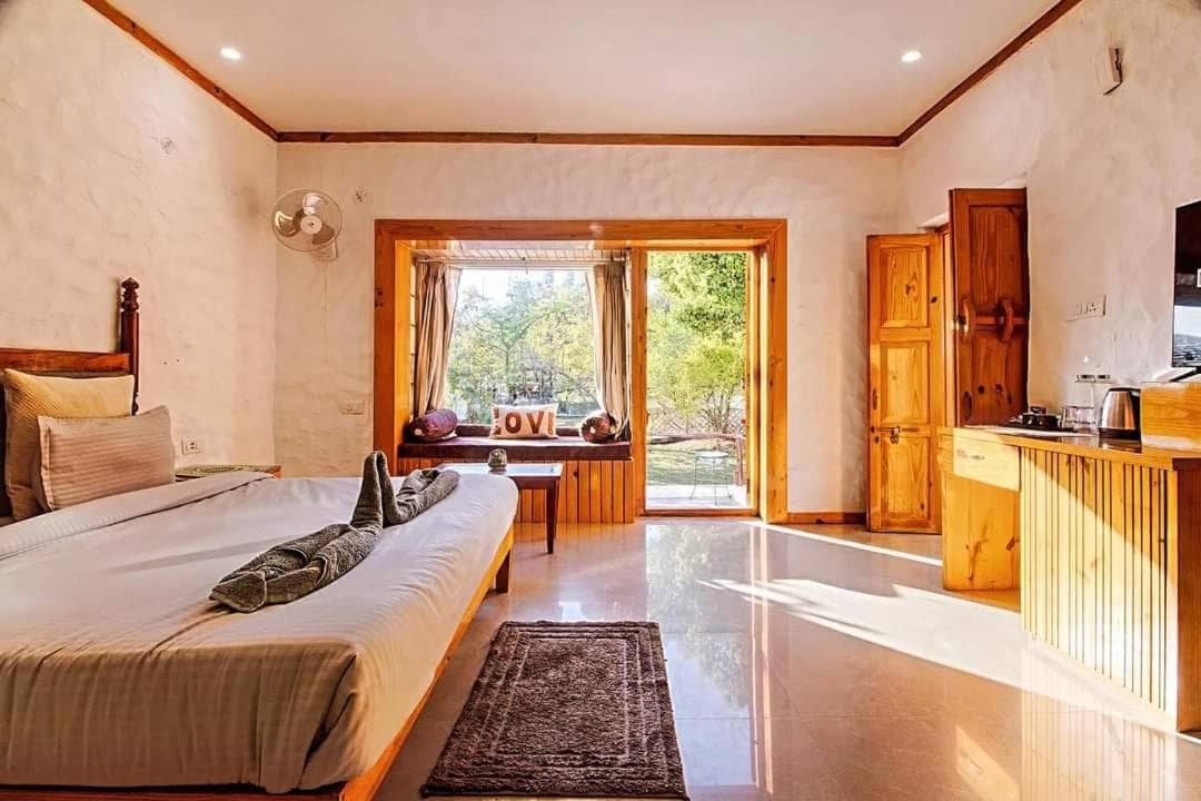 Mandaal Corbett photo 3