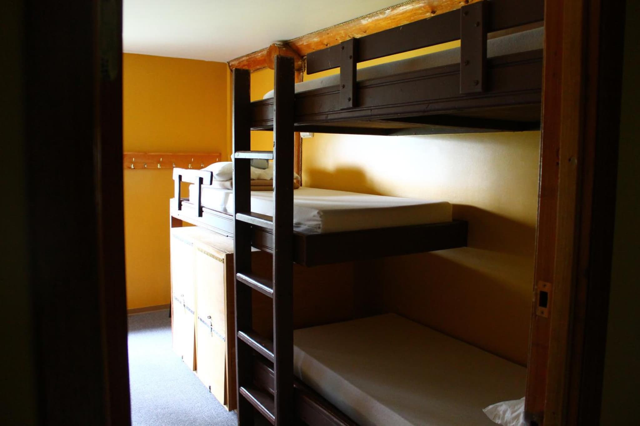 HI Nordegg - Hostel photo 6