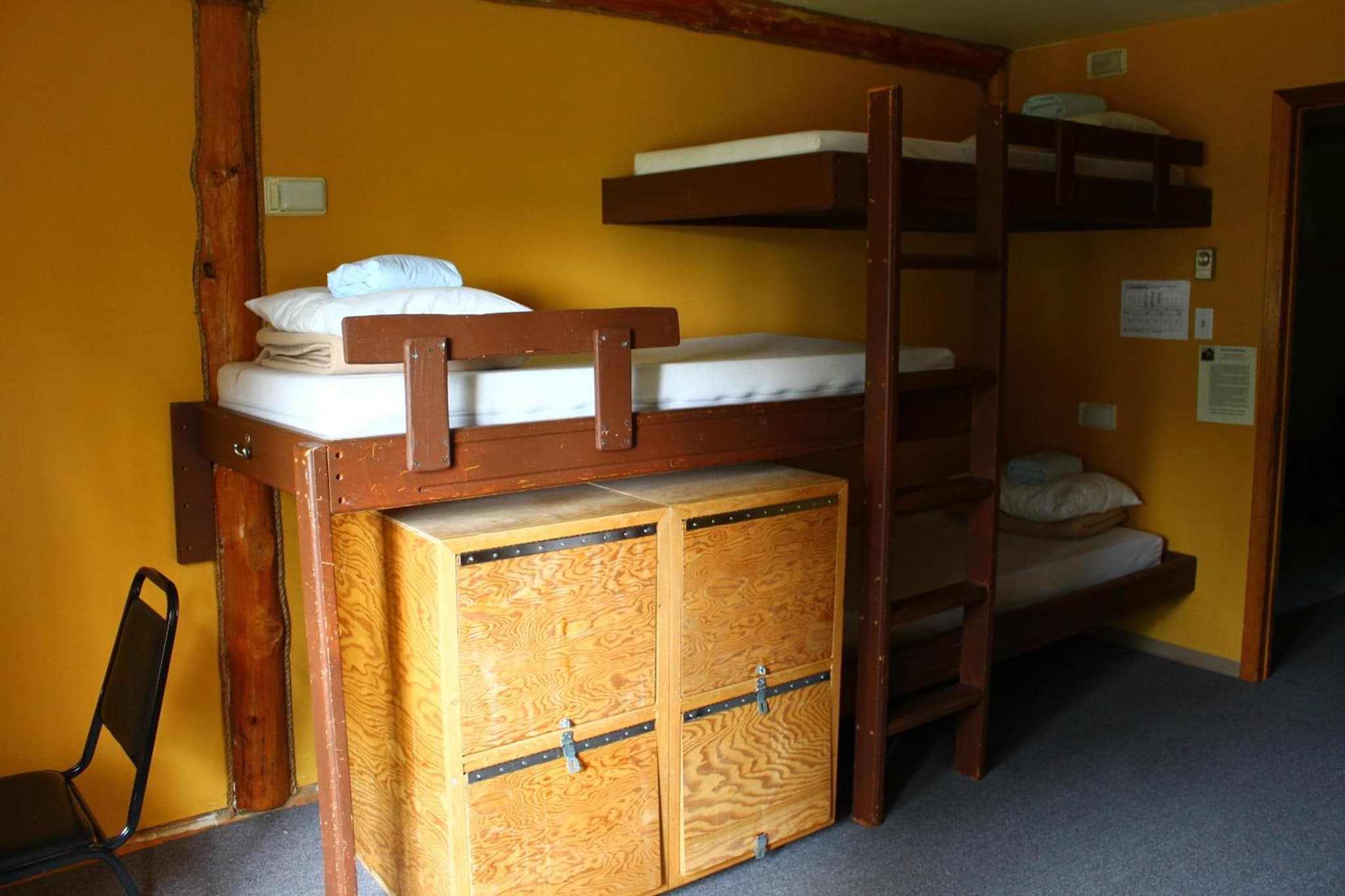 HI Nordegg - Hostel photo 4