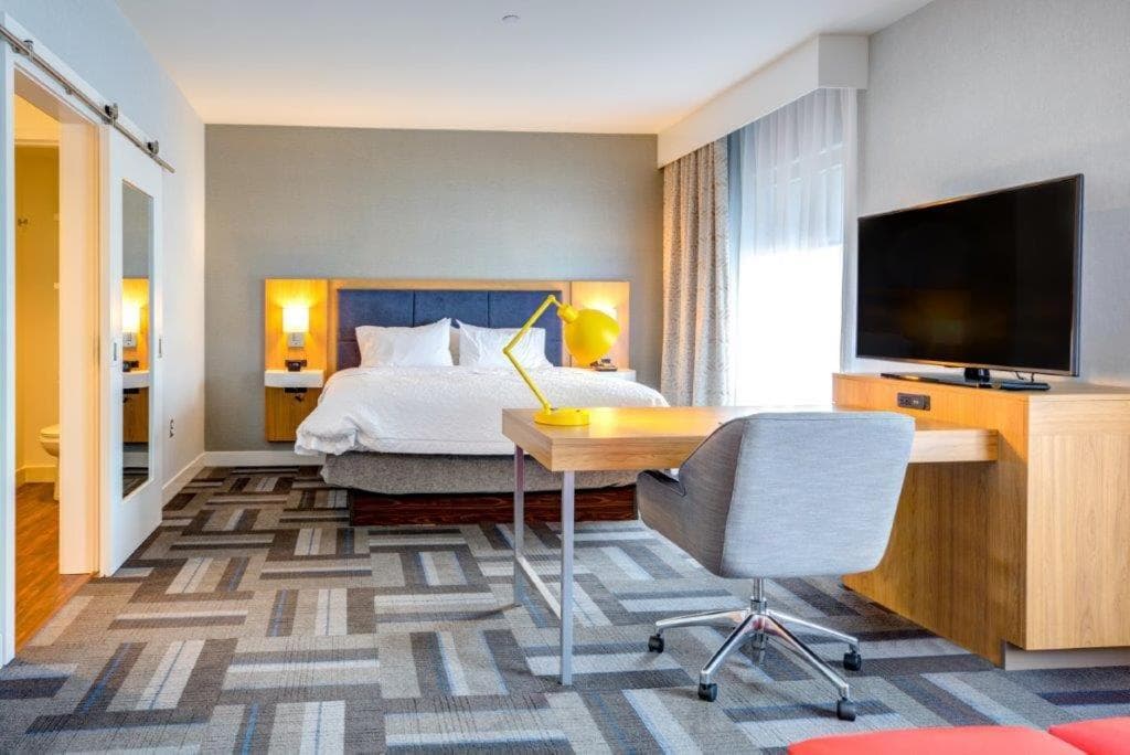 Hampton Inn & Suites Boston/Waltham photo 6