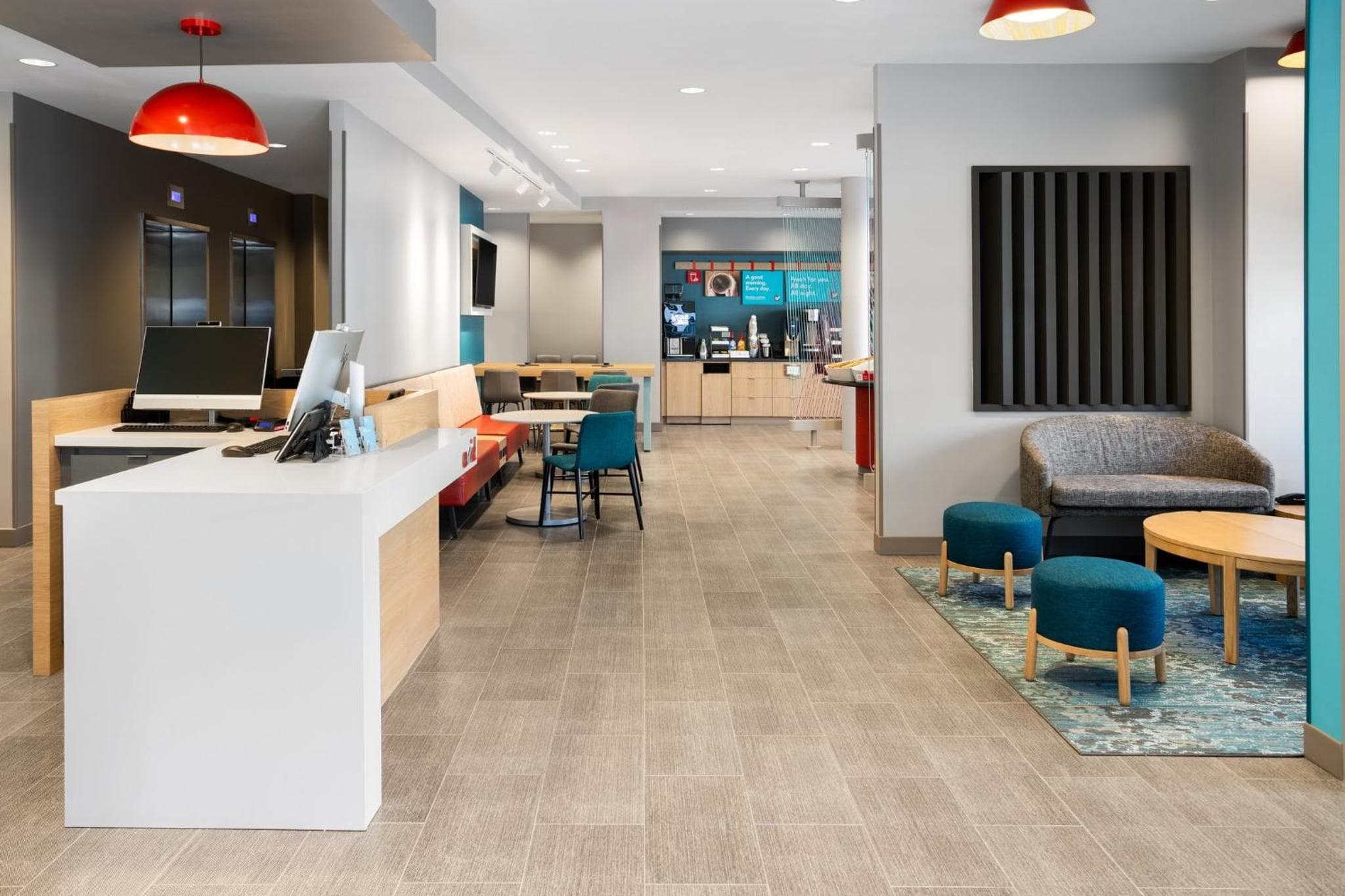 avid hotels - Brooklyn Dyker Heights by IHG photo 9