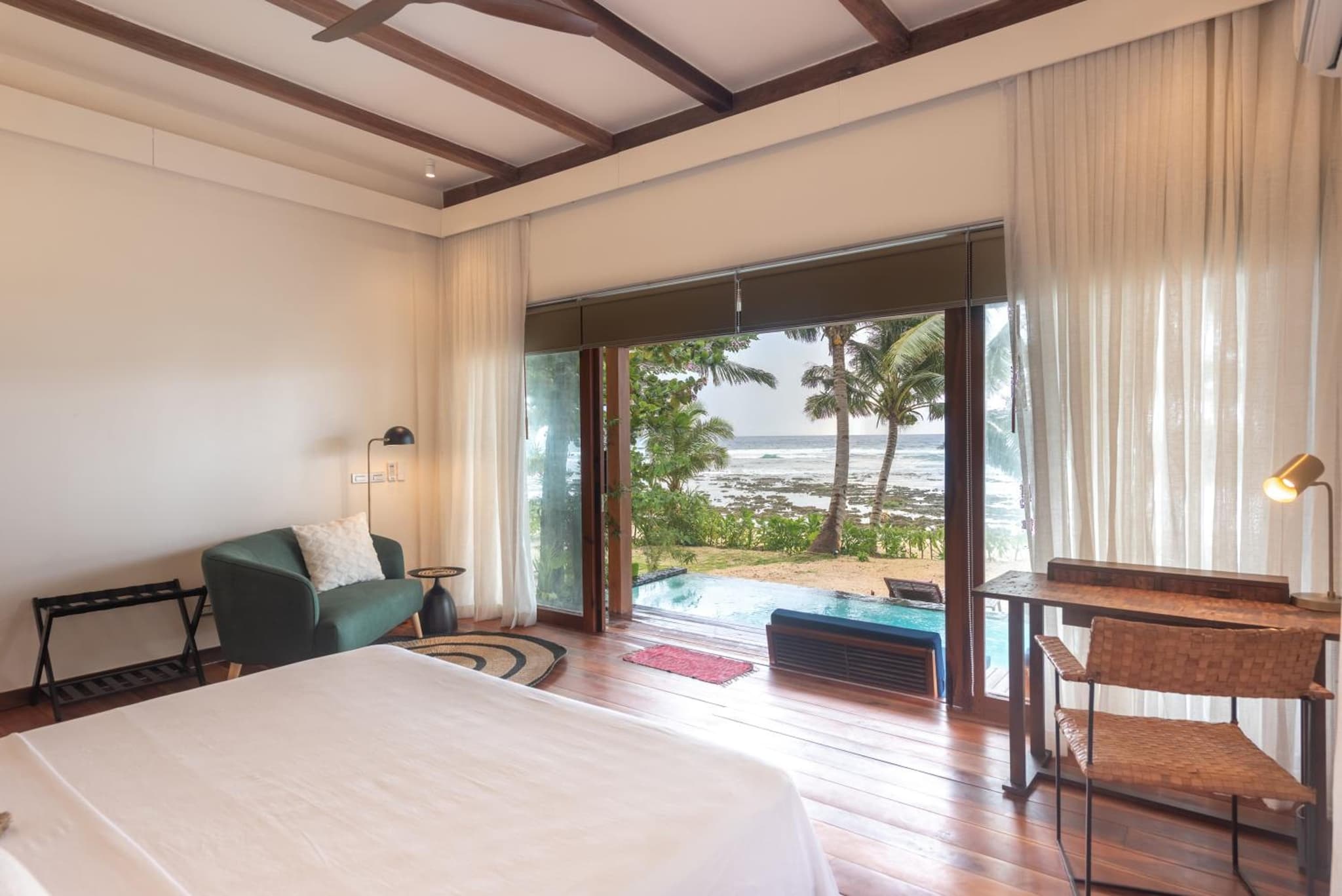 L'Osteria Luxe Beachfront B&B photo 2