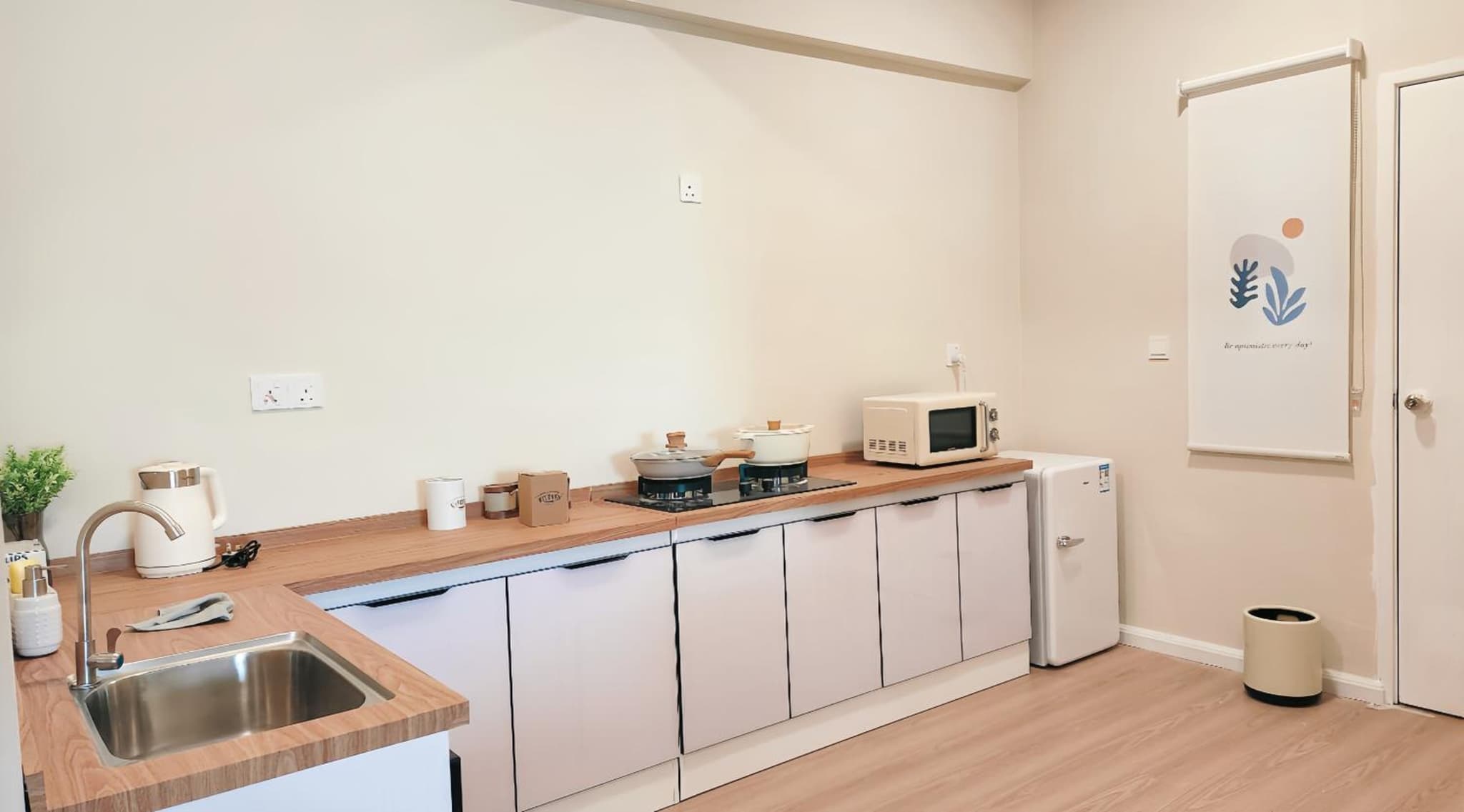 Home Cinema - BM City Centre - 4km to Icon City at The Metropol Muji Style Apartment photo 6