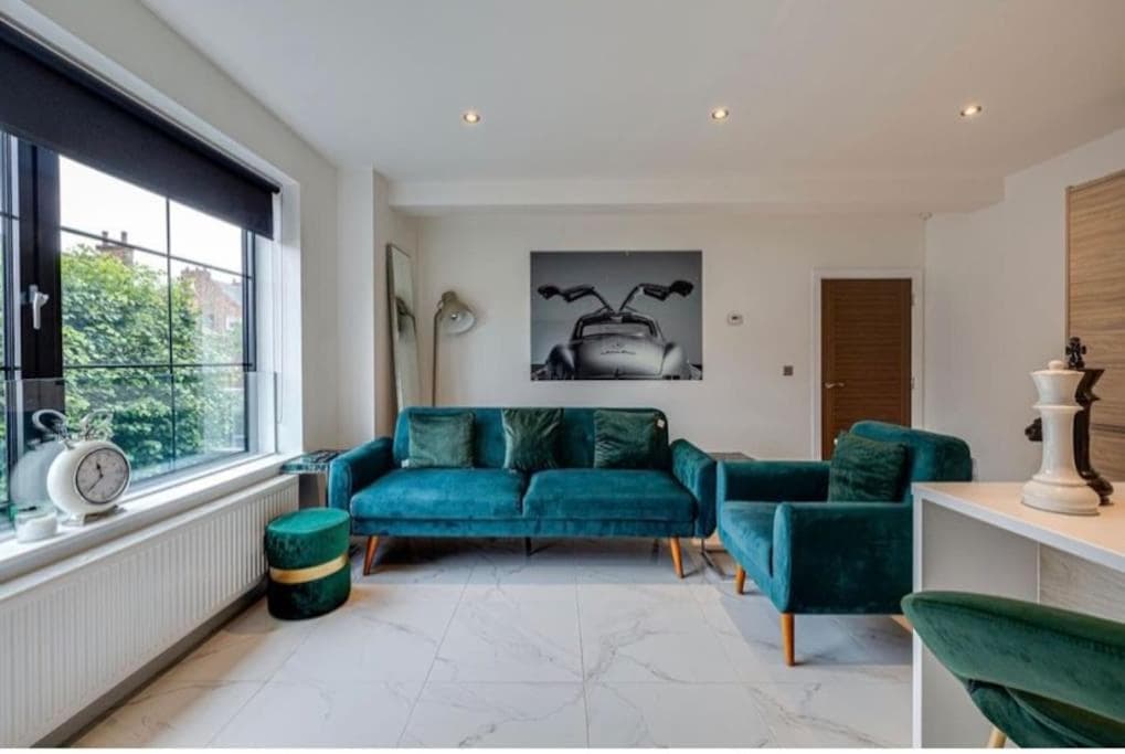 Luxury Apartment: city centre, stylish, modern