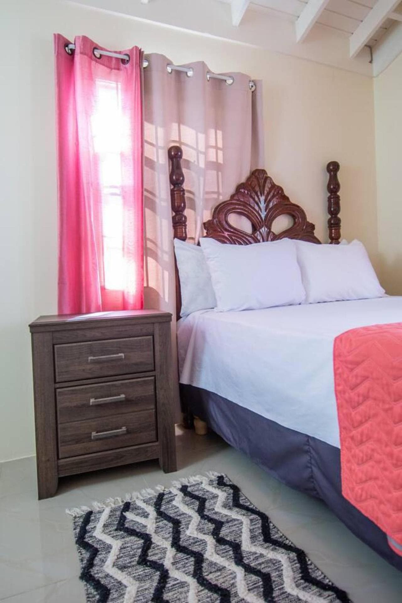 Captivating 2-Bed House in Falmouth photo 7
