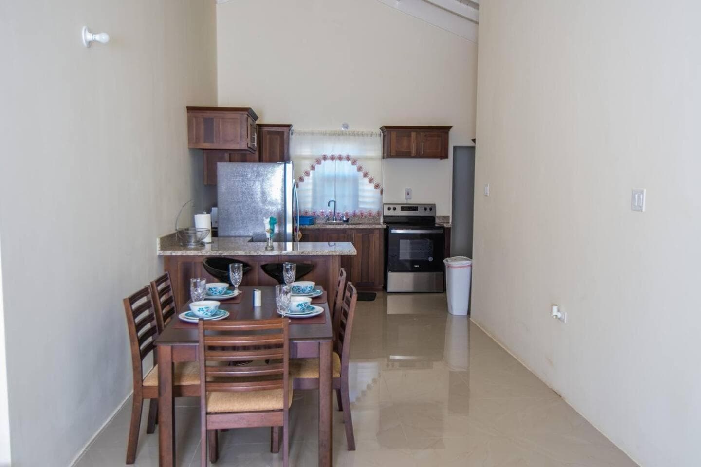 Captivating 2-Bed House in Falmouth photo 4