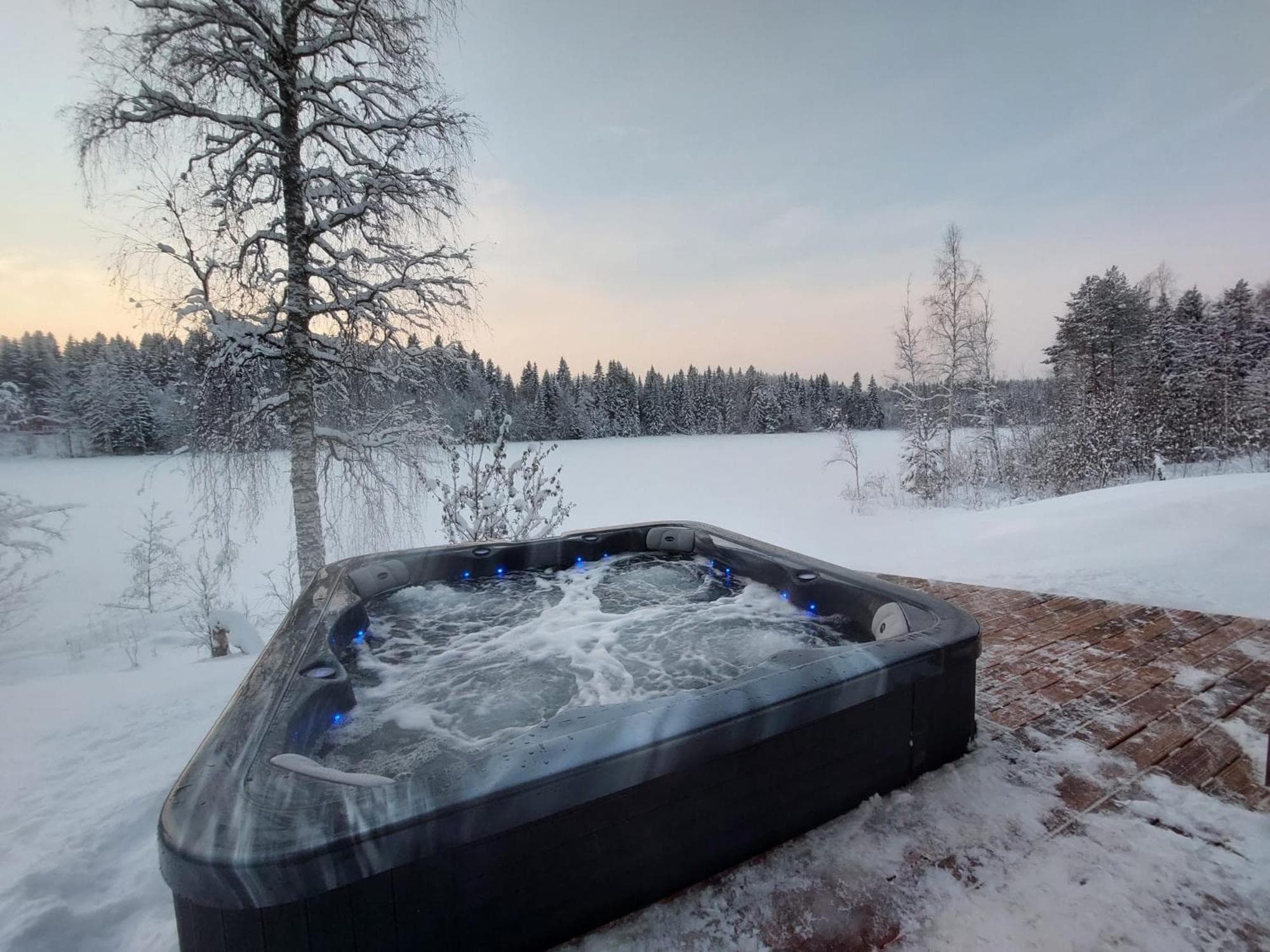 Mökki ulkoporealtaalla photo 4