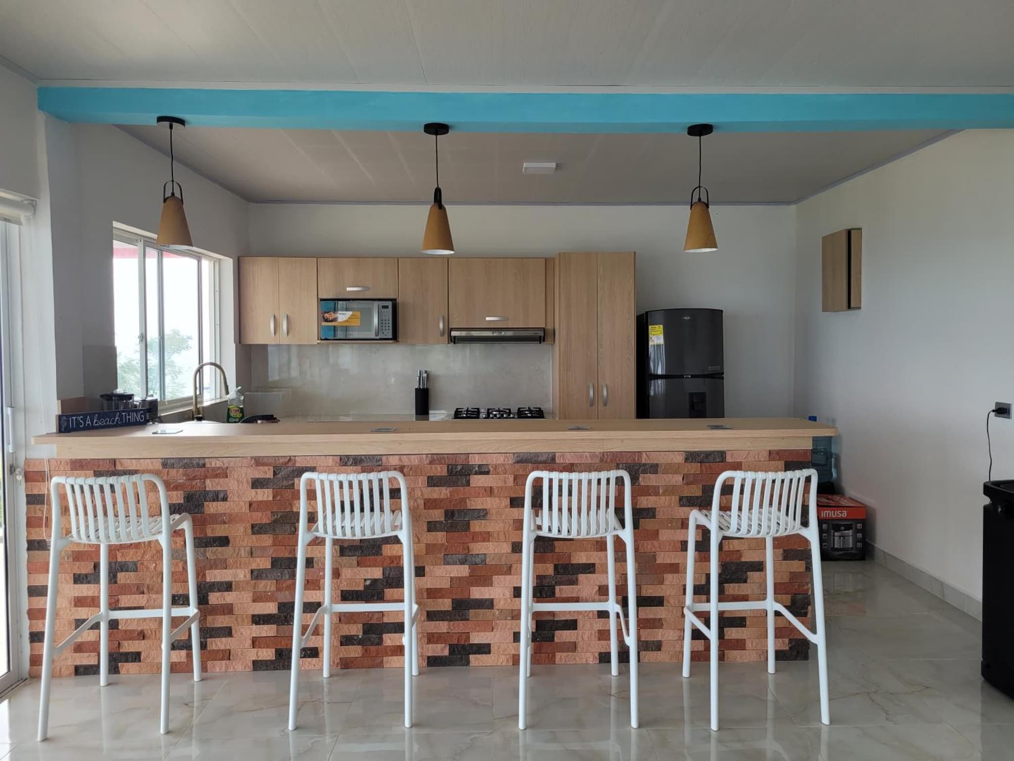 321 Surprise Beach house and Glamping photo 9