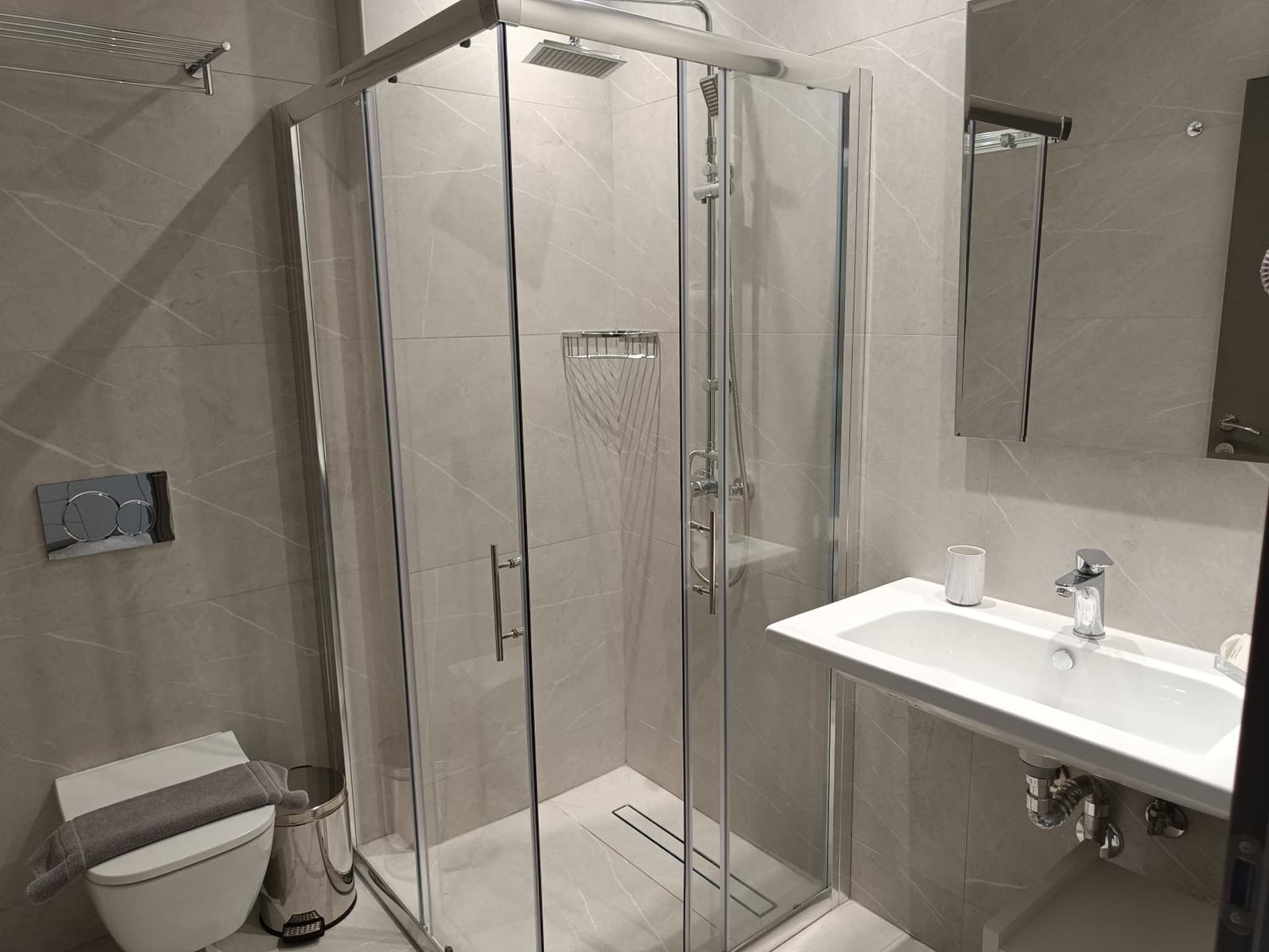 Oikos 9 Rooms and Suites photo 2