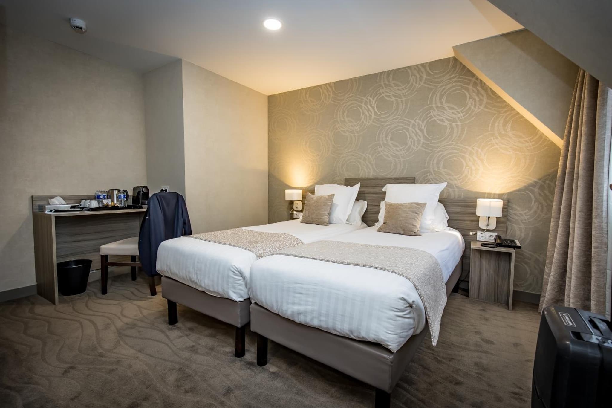 hotel room