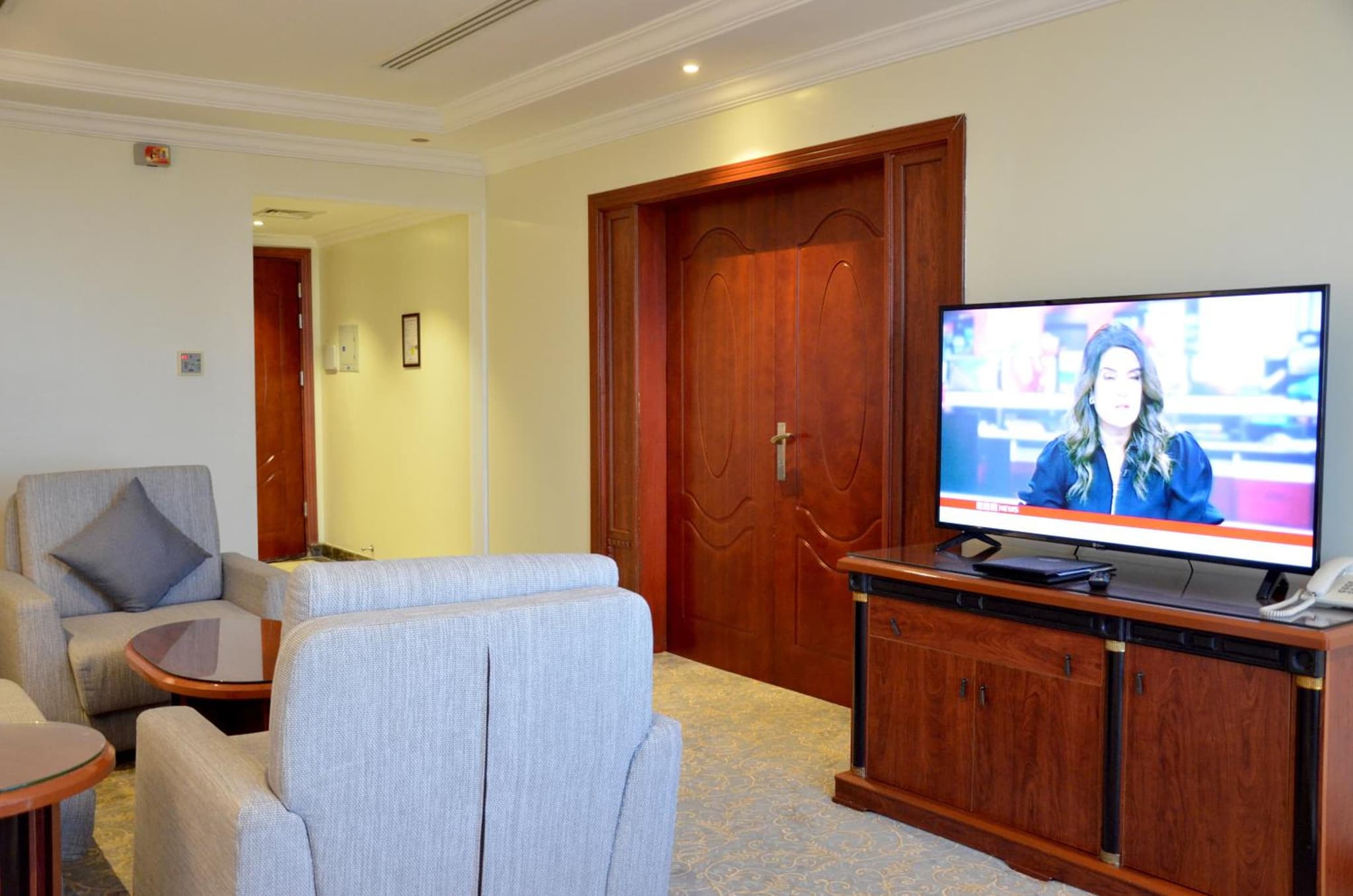 Crown Tower Hotel photo 3