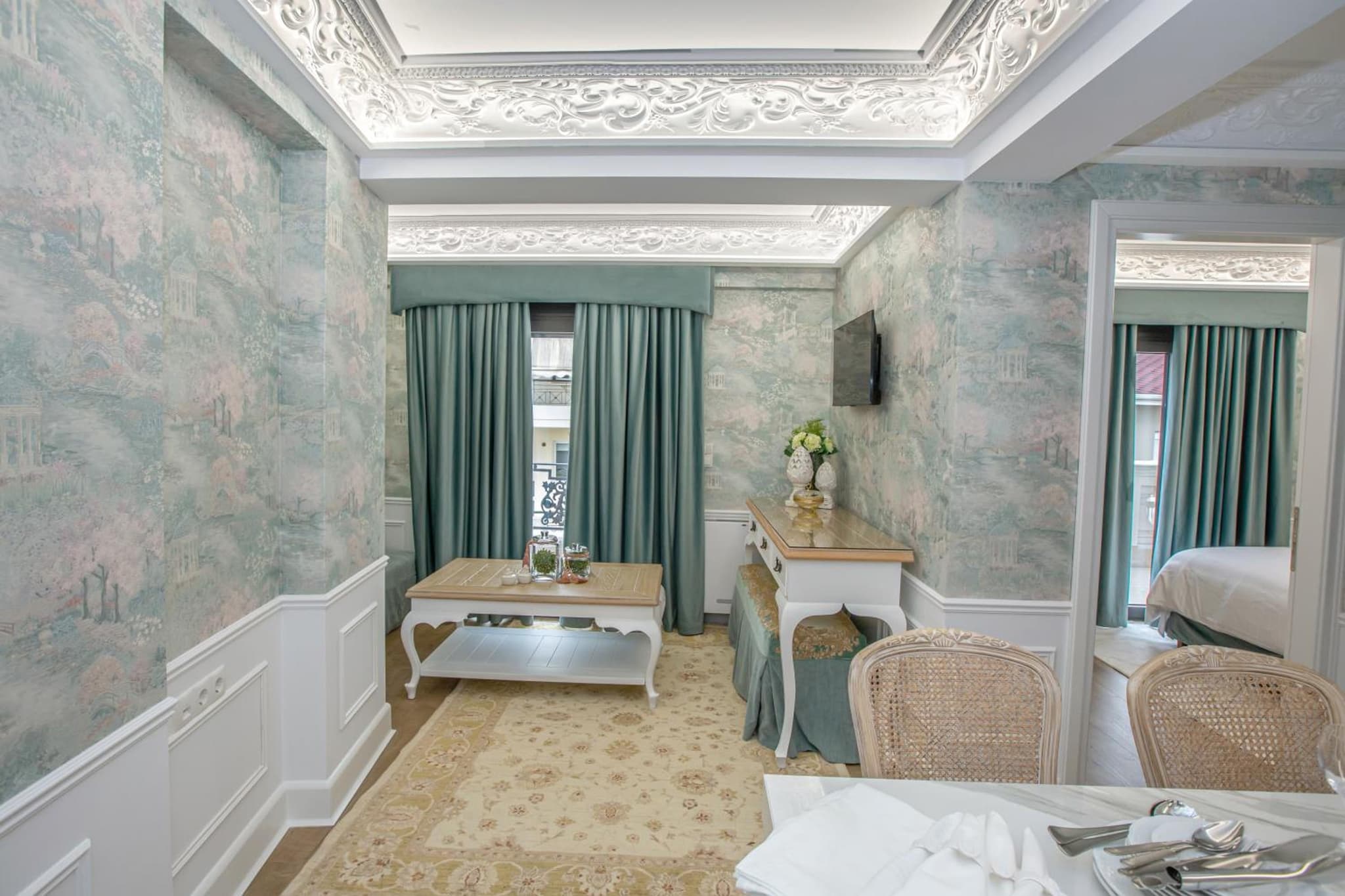 Aelia Luxury Apartments photo 4