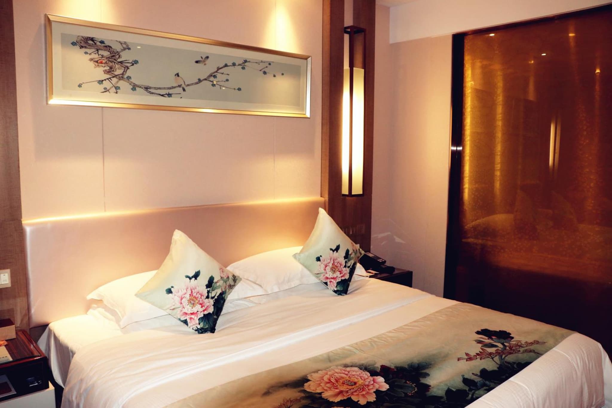 Ramada Heze photo 6
