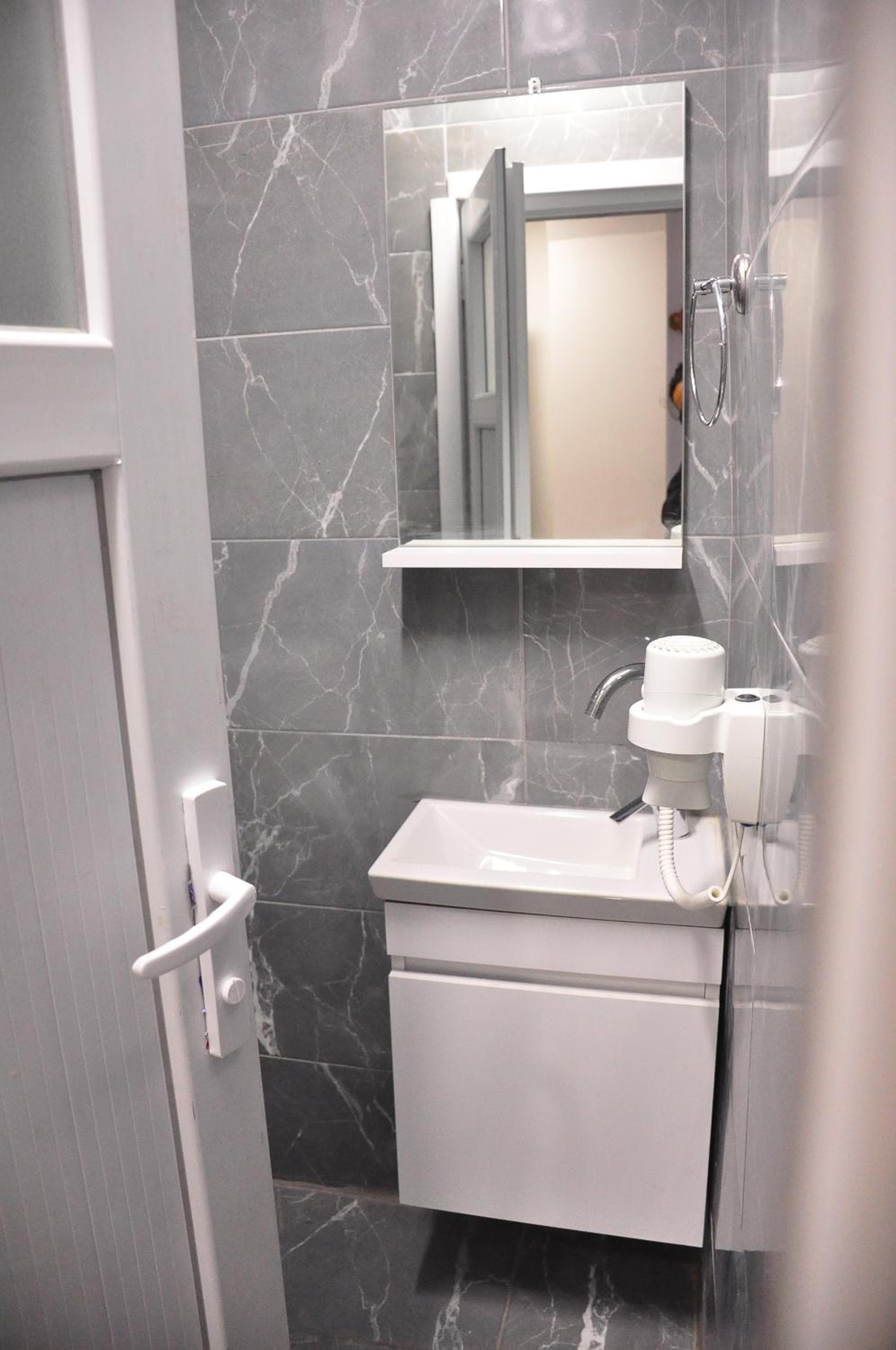 Navan Hotel photo 9