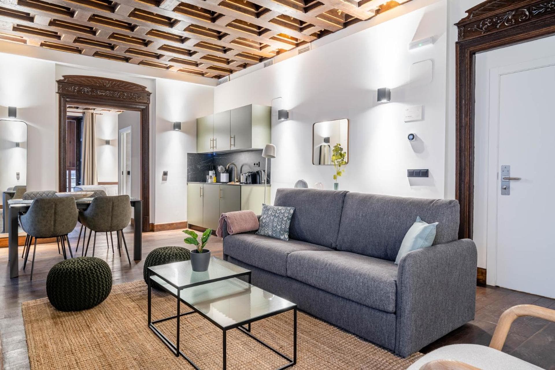 Limehome Vitoria Palacio de los Álava-Velasco