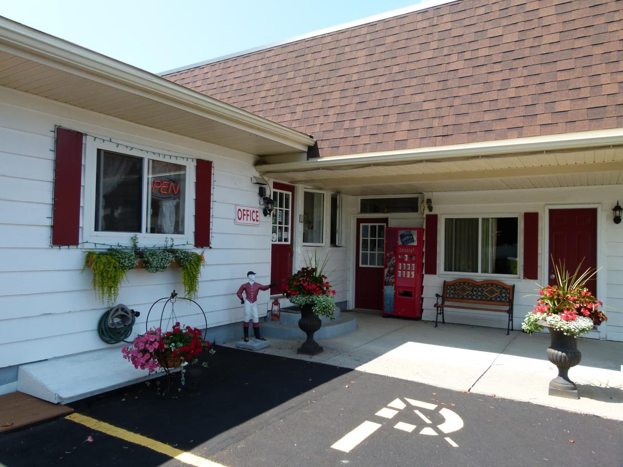 Country Squire Motel photo 3