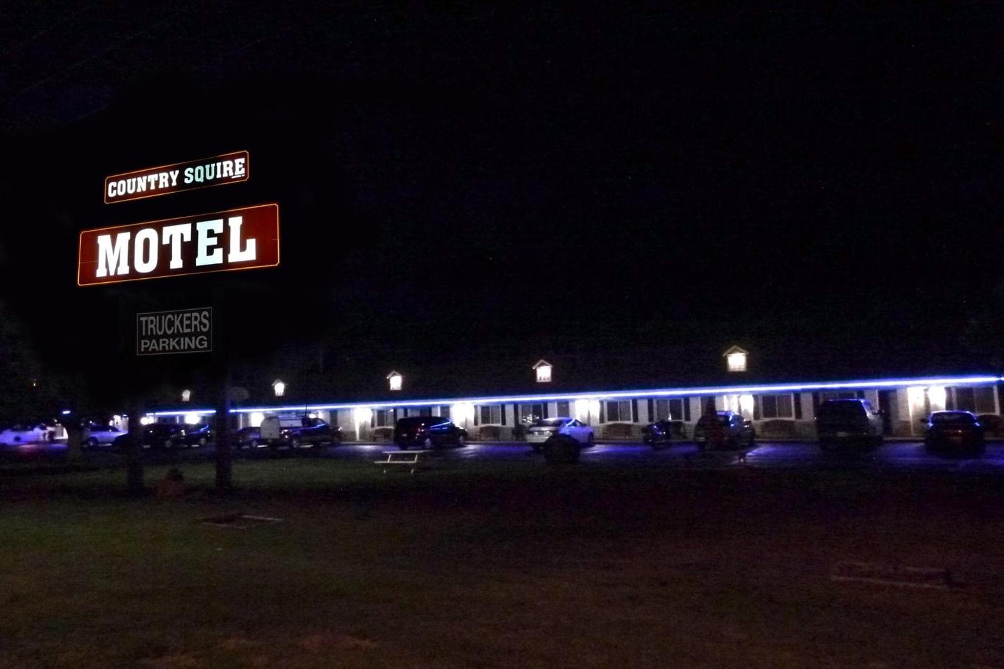 Country Squire Motel photo 9