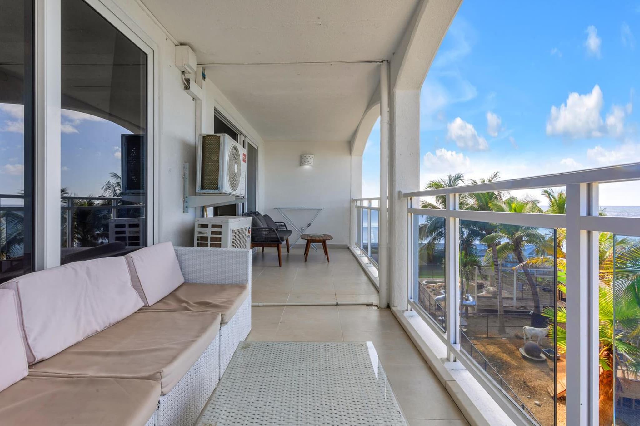 Maho Beach Elegant 1-BR Ocean View photo 6