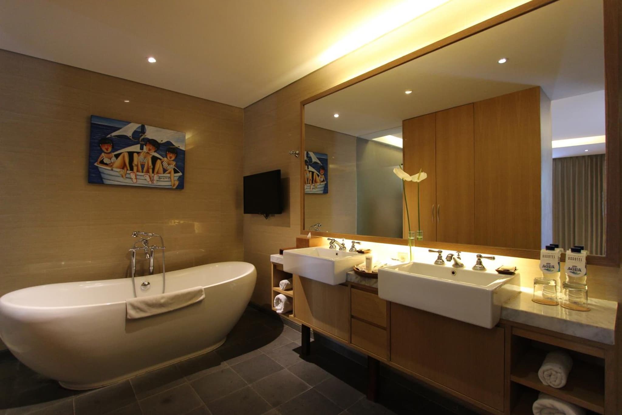 Ossotel Legian photo 8
