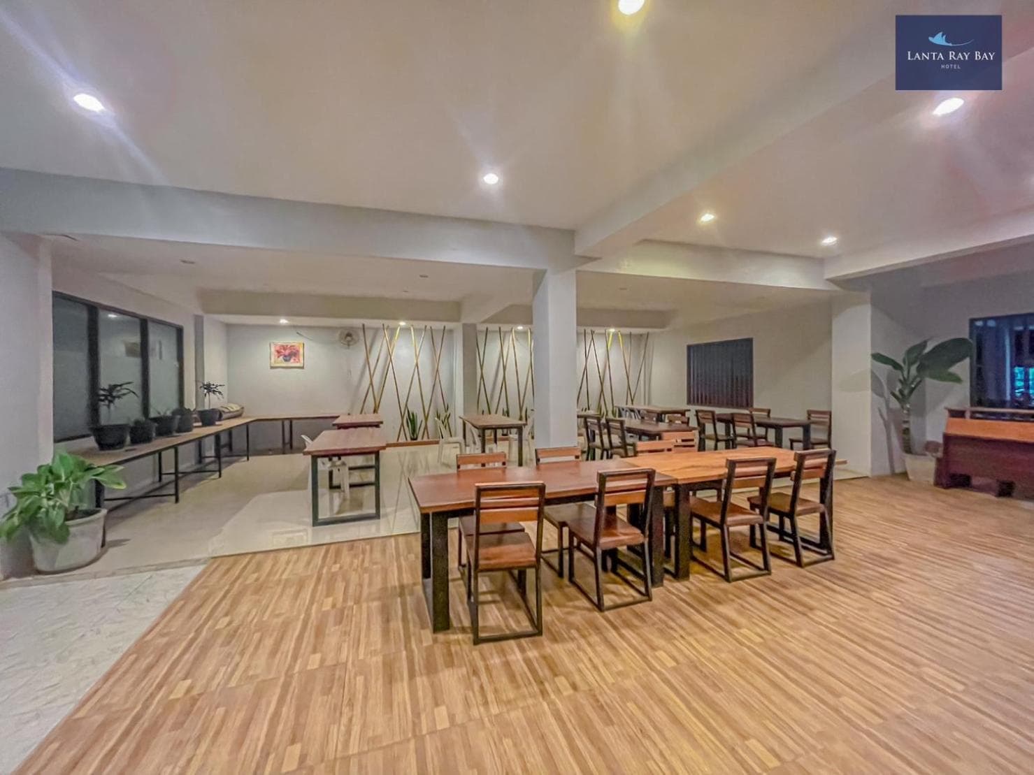 Lanta Ray Bay Hotel photo 3