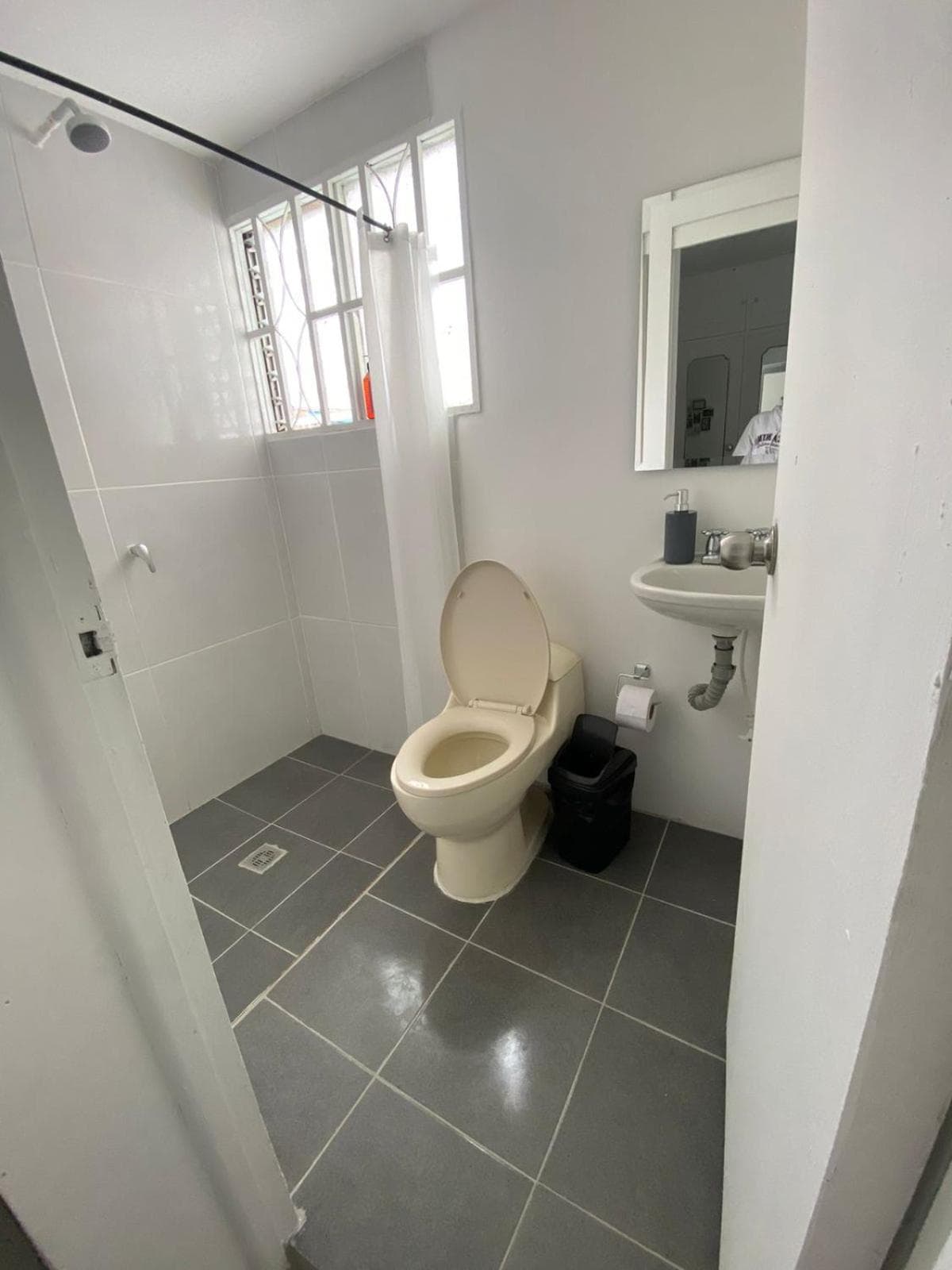 Baku Laureles Hostel photo 7