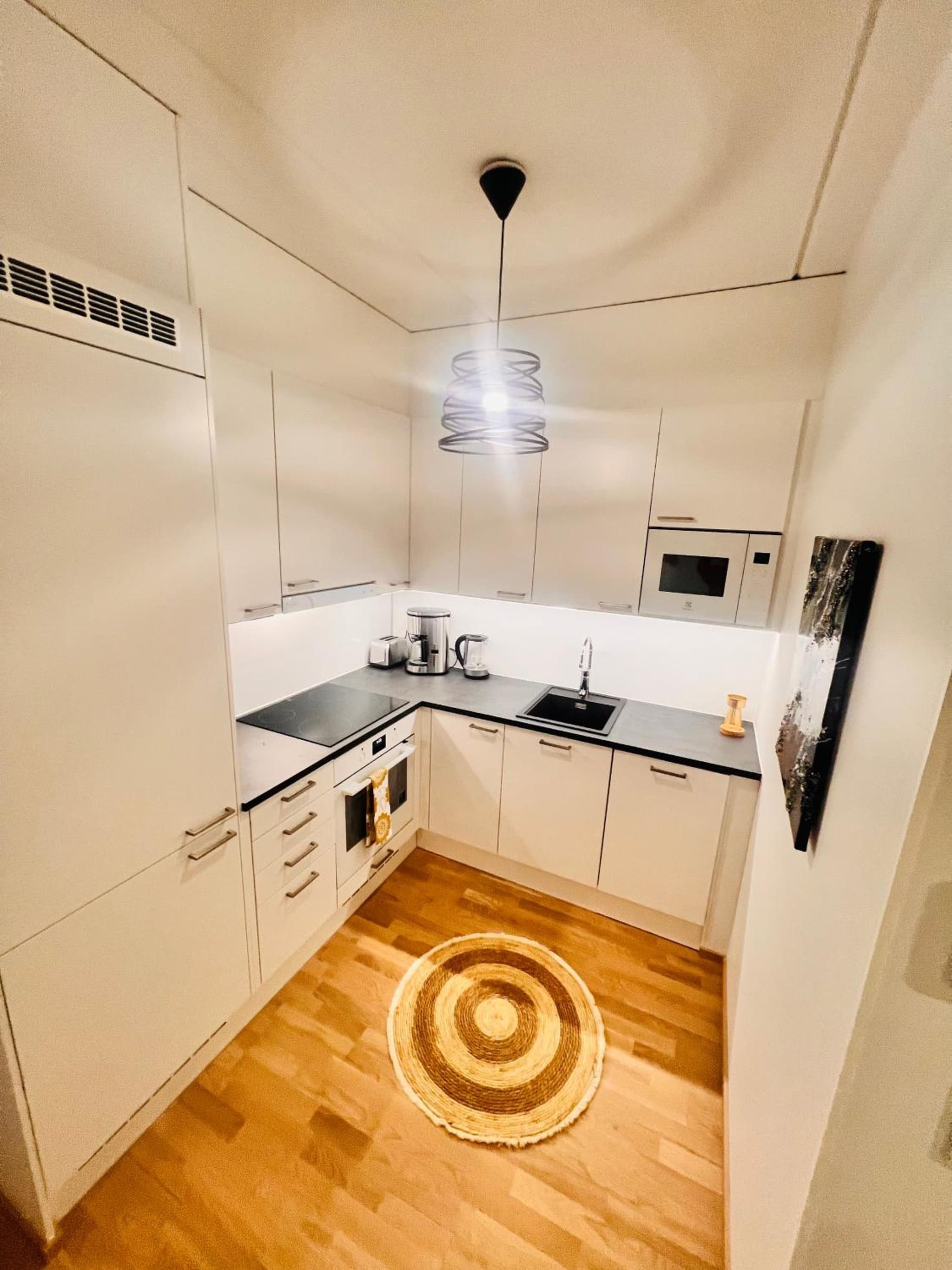 2 Room / Central Railway / Free parking photo 8