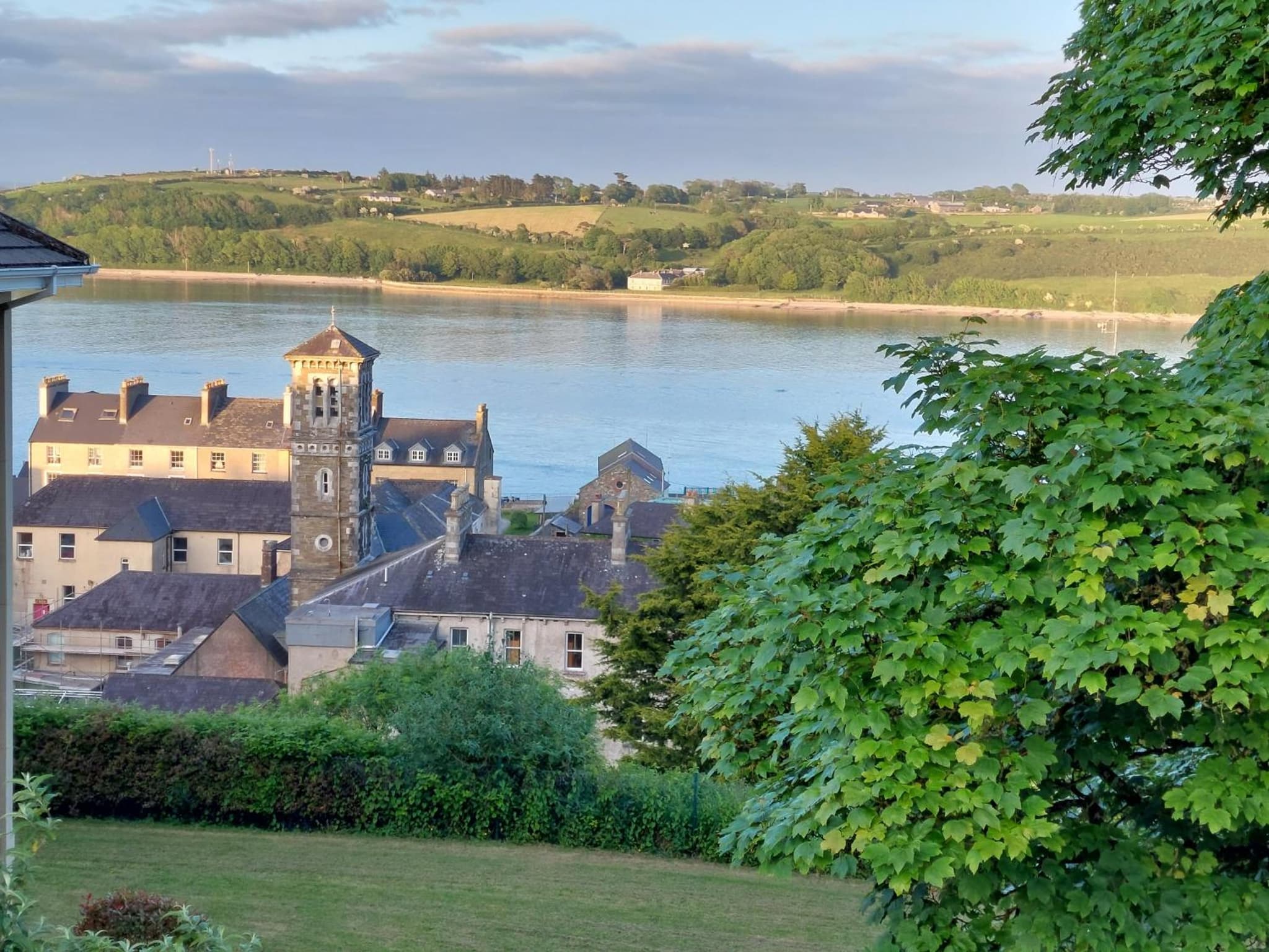 Sea Whispers - My Charming Costal Retreat in Youghal