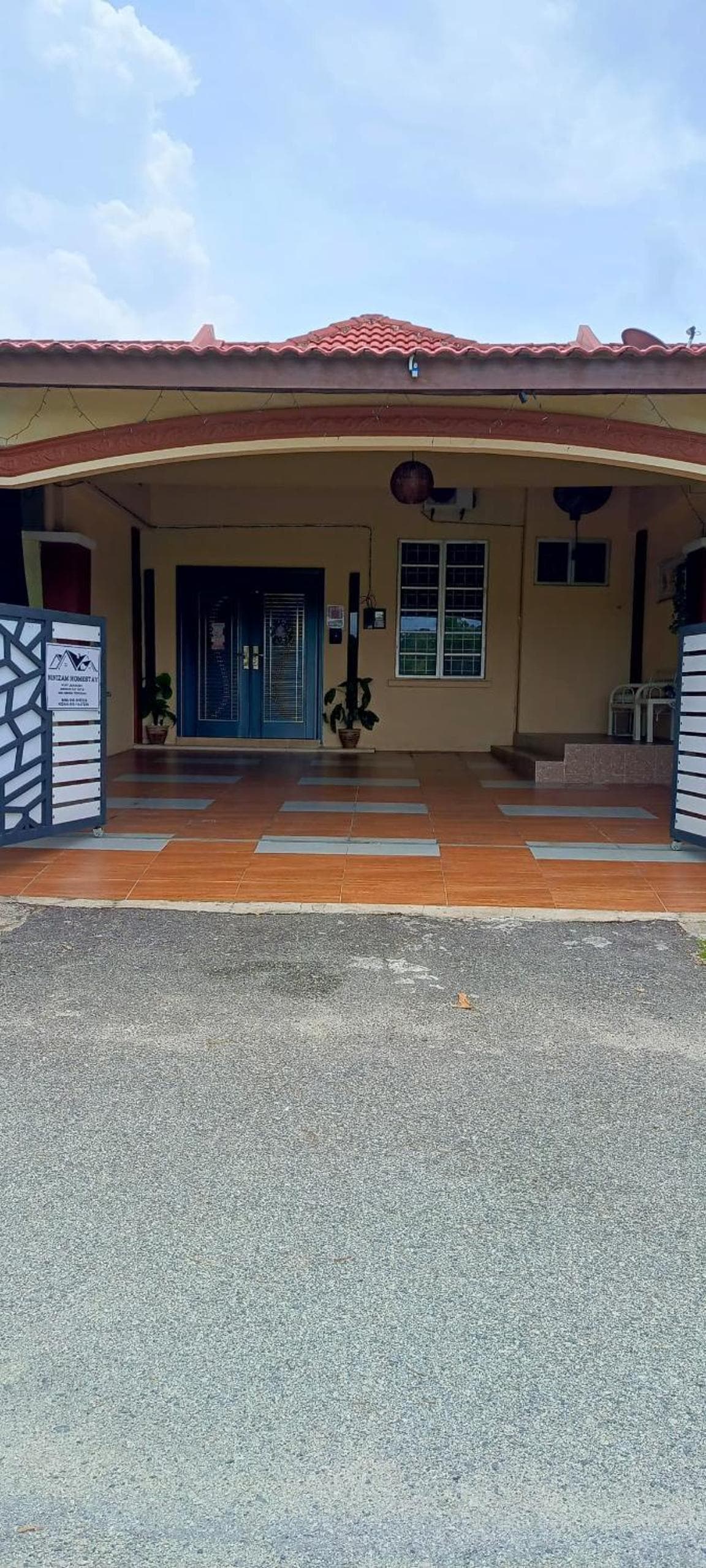 Ninizam Kemaman Cukai Homestay photo 9