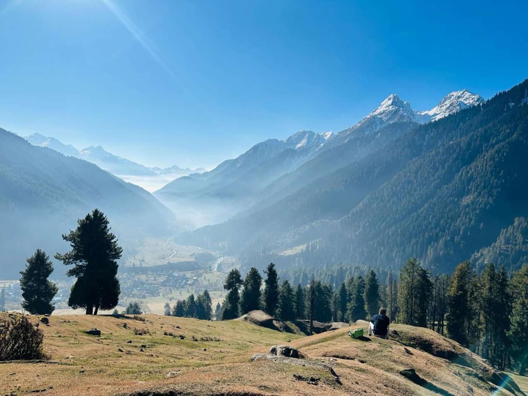 Radisson Golf Resort Pahalgam photo 2