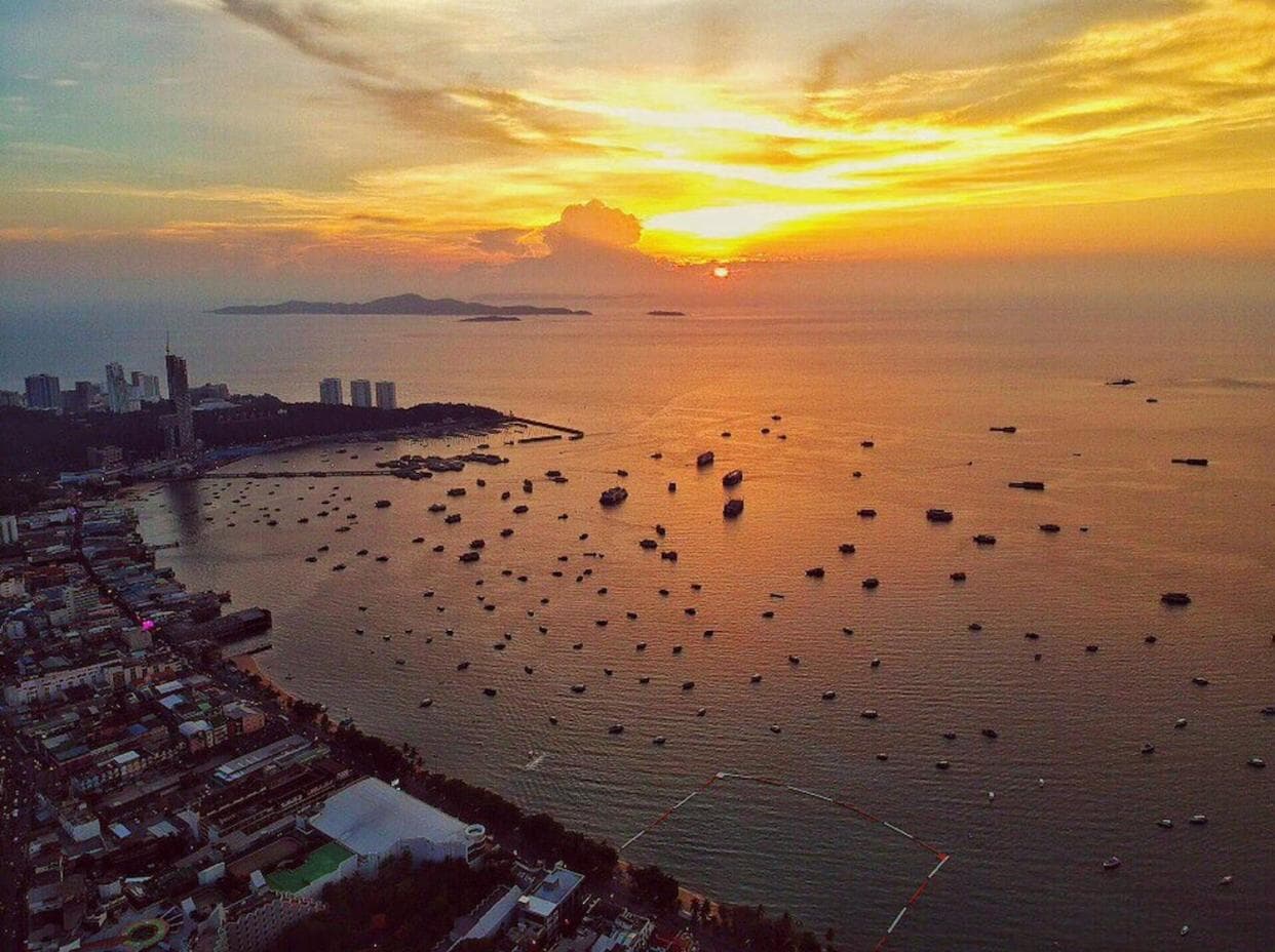 The Base Central Pattaya photo 4