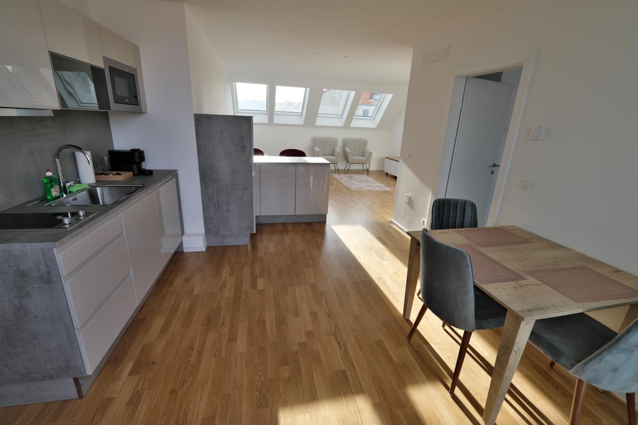 Vienna Lotus Apartments photo 9