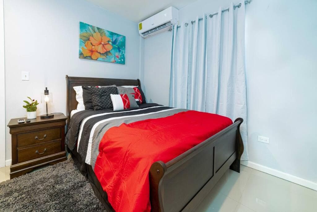 Hibiscus Cottage (Mercy's Place)